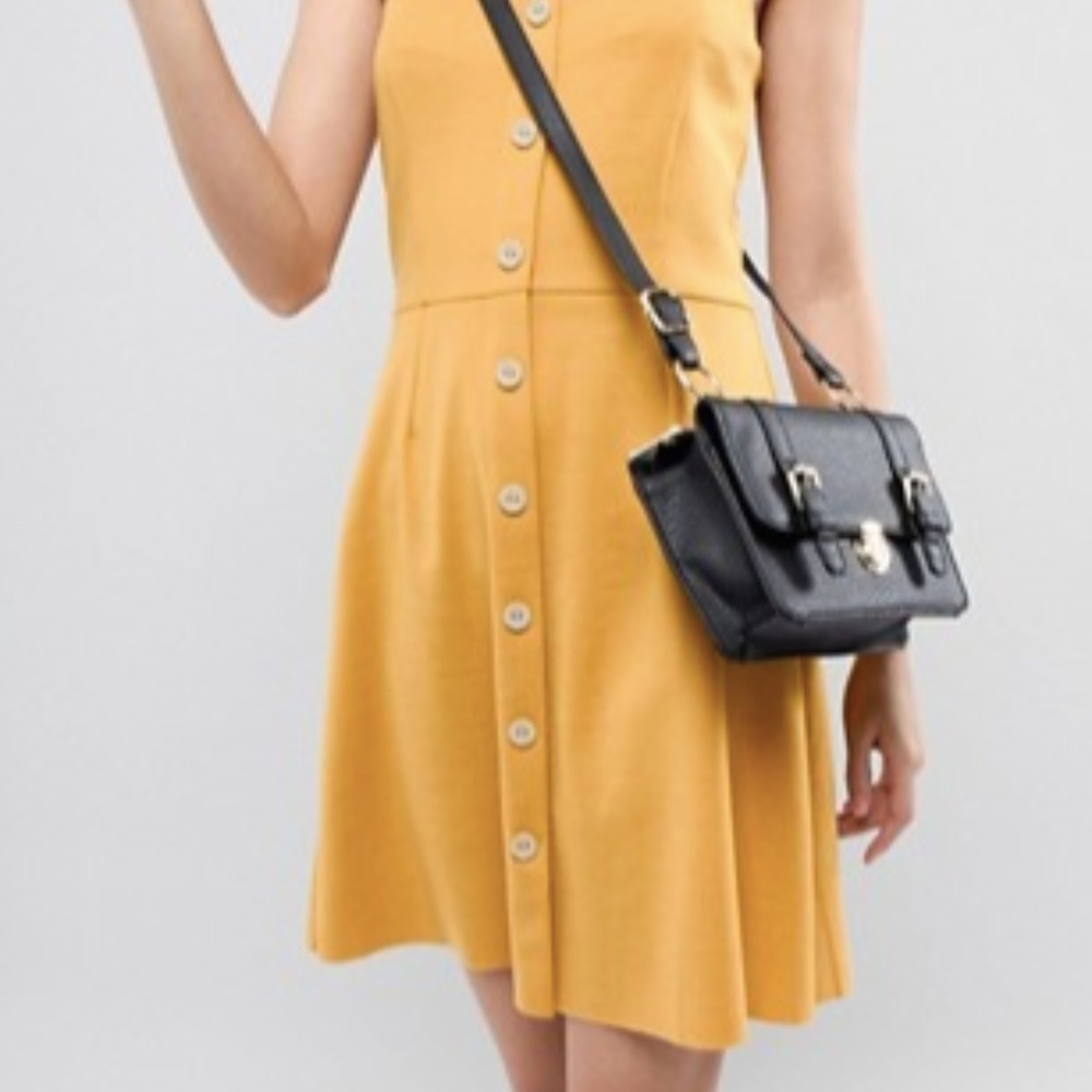 Black Shoulder Strap Purse
